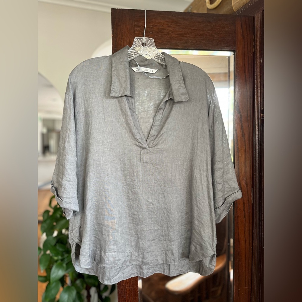 Zara Gray Linen Blouse. Size Small. EUC.